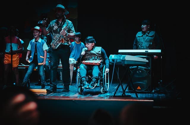 Exploring the Intersection of Traditional and Modern Music